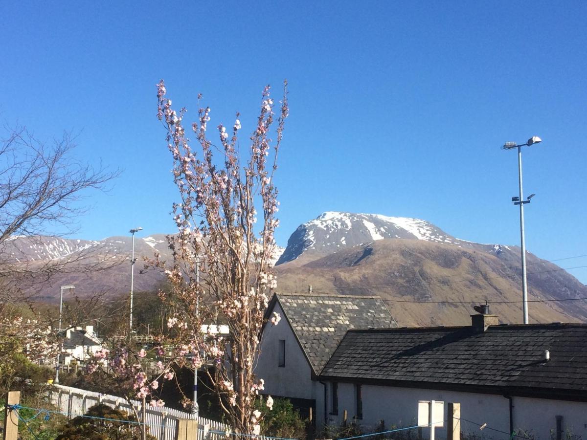 Snowgoose Apartments & Bunkhouse Fort William Exterior foto